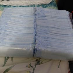 BRAND NEW NEVER USED WEE WEE PADS 