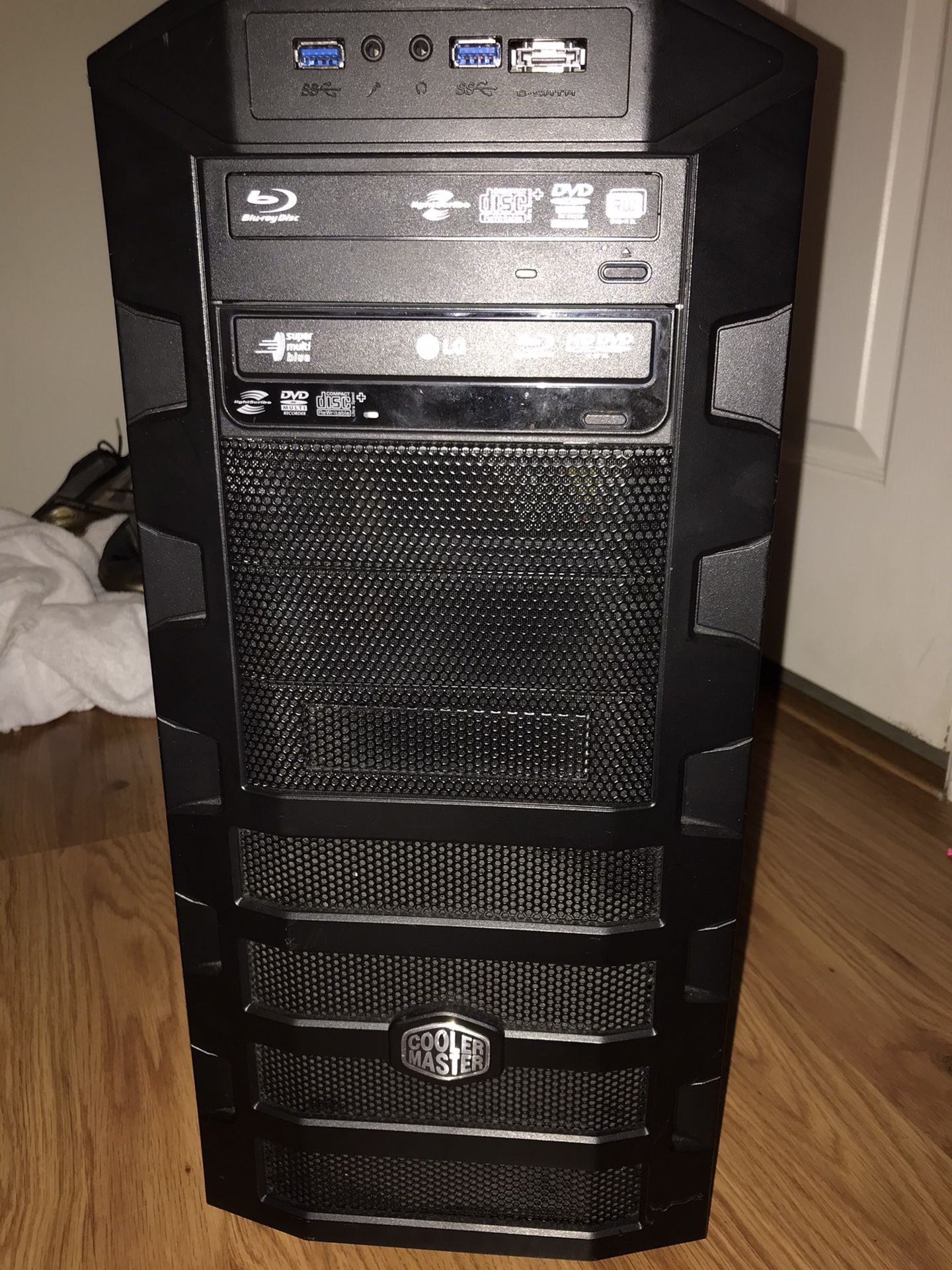 Gaming basic computer I7 EVGA 950 3.09 3.09 250gb HDD