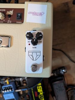 JHS Compressor Guitar Effects Pedal