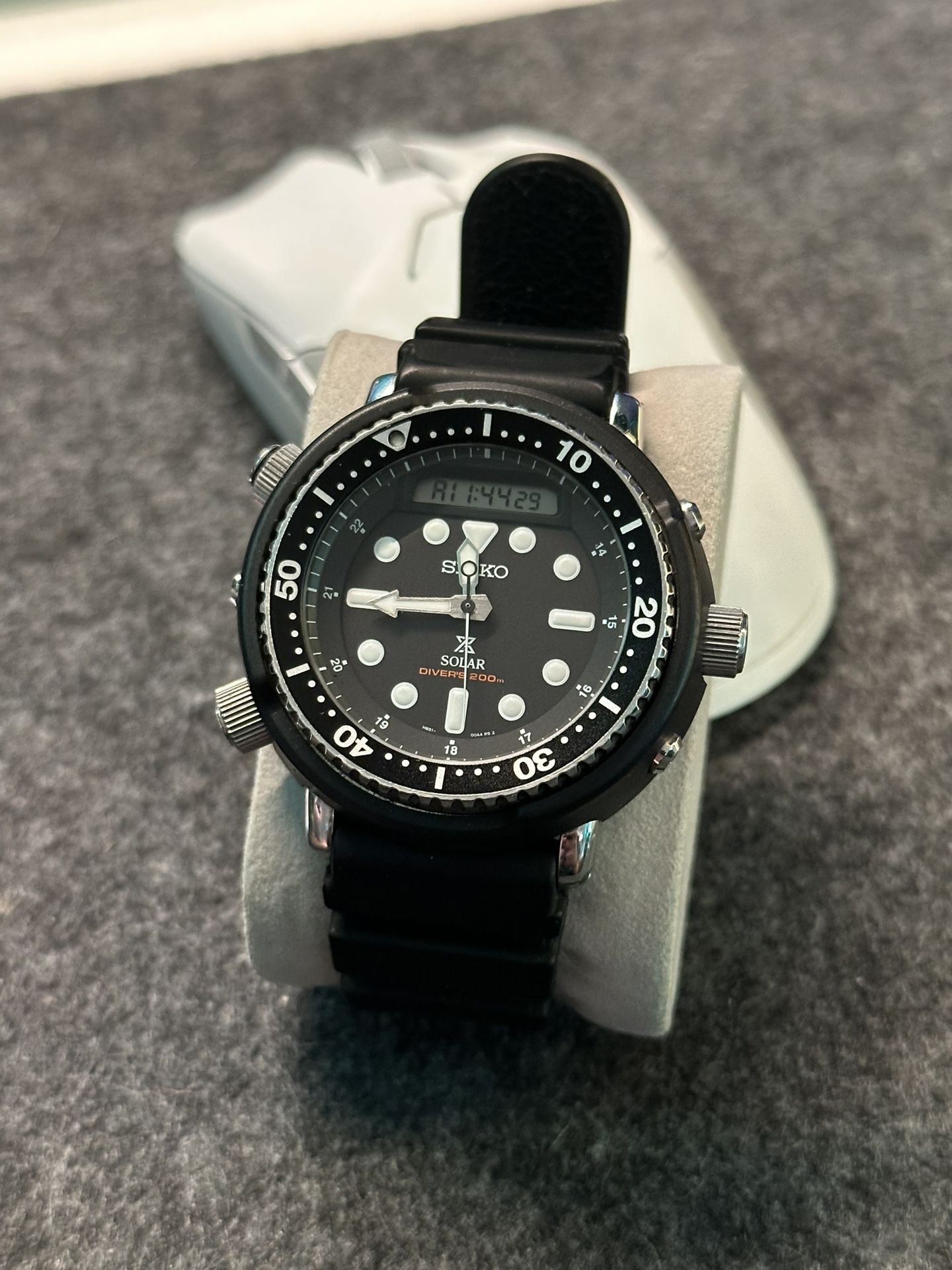 Seiko SNJ025 Arnie Reissue Solar Quartz Diving Watch 