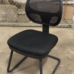 Office Chair For Sale- Excellent condition (Tampa)