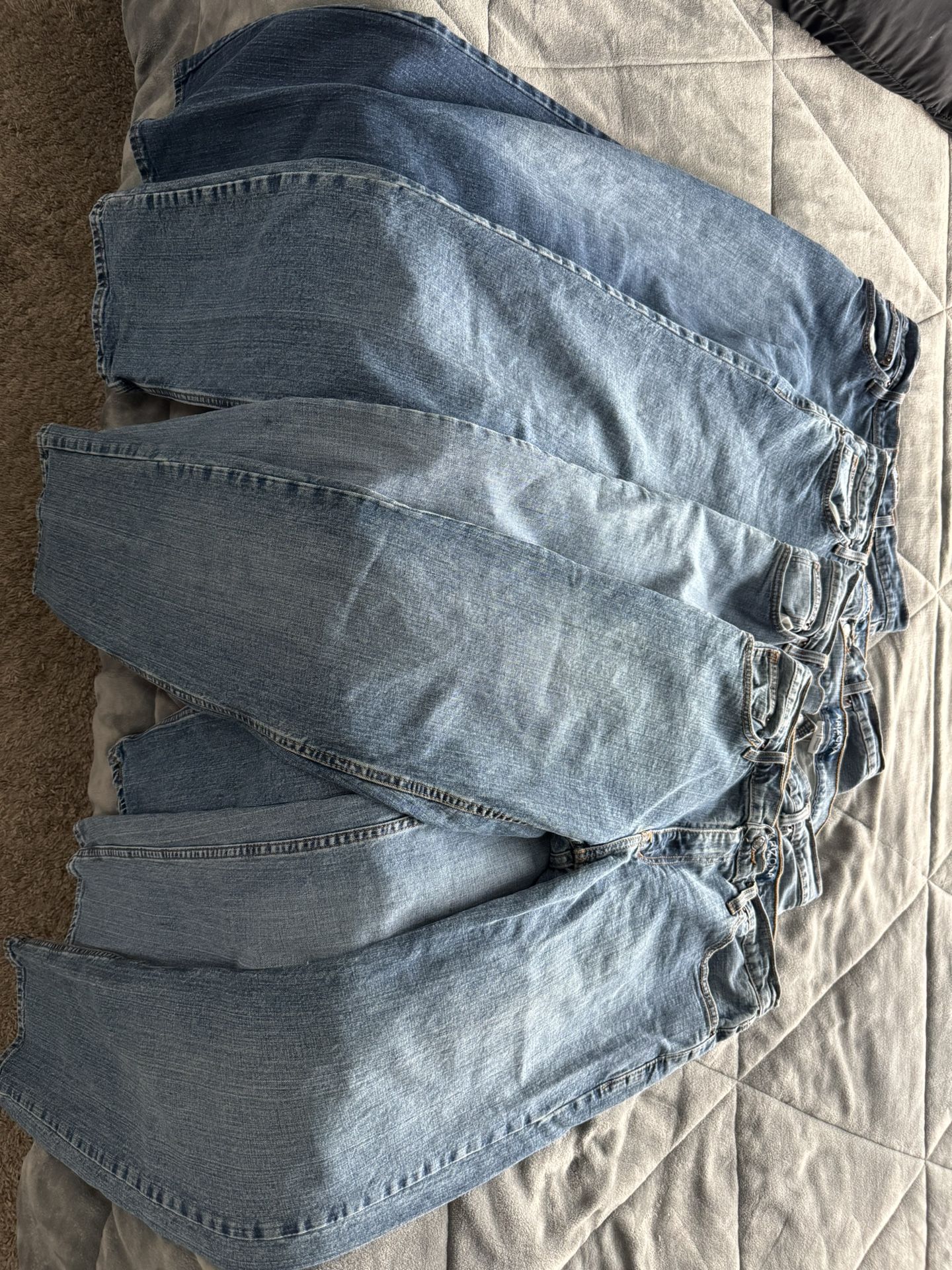 4 Men’s Levi Jeans