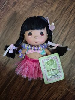 PRECIOUS MOMENTS "Kahana" Doll Children of the World Collection