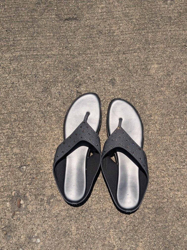 2 Pairs Of Never Worn Indian Women's Party Sandals Bundle