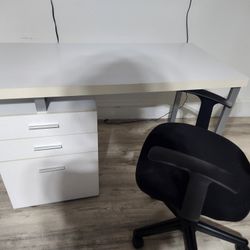 Vendo Escritorio Con Silla