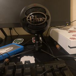 Blue Snowball Microphone 