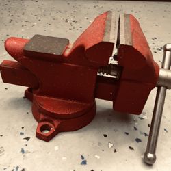 3 1/2 “ Bench Vise