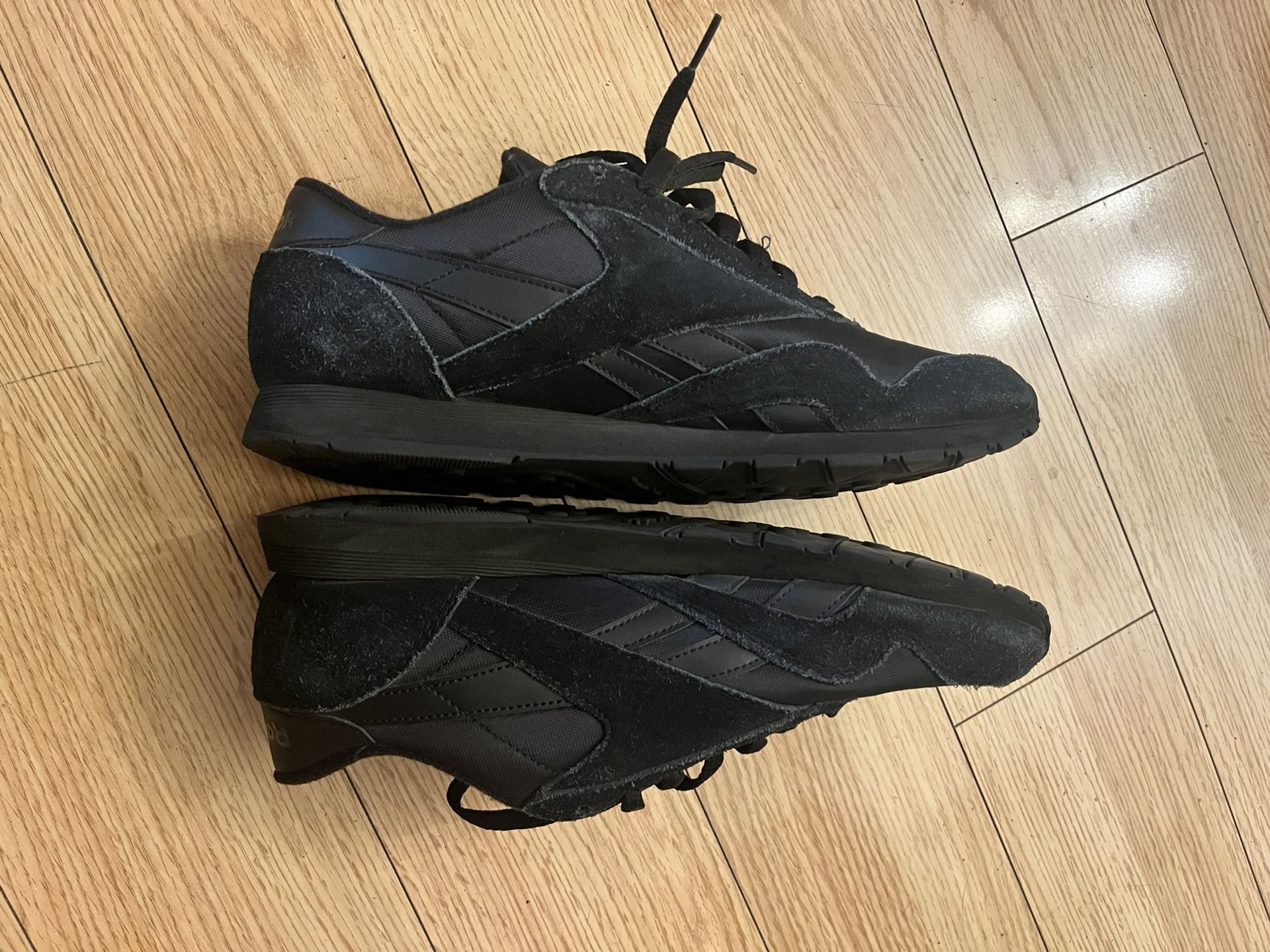 Reebok All Black Classic Nylon 