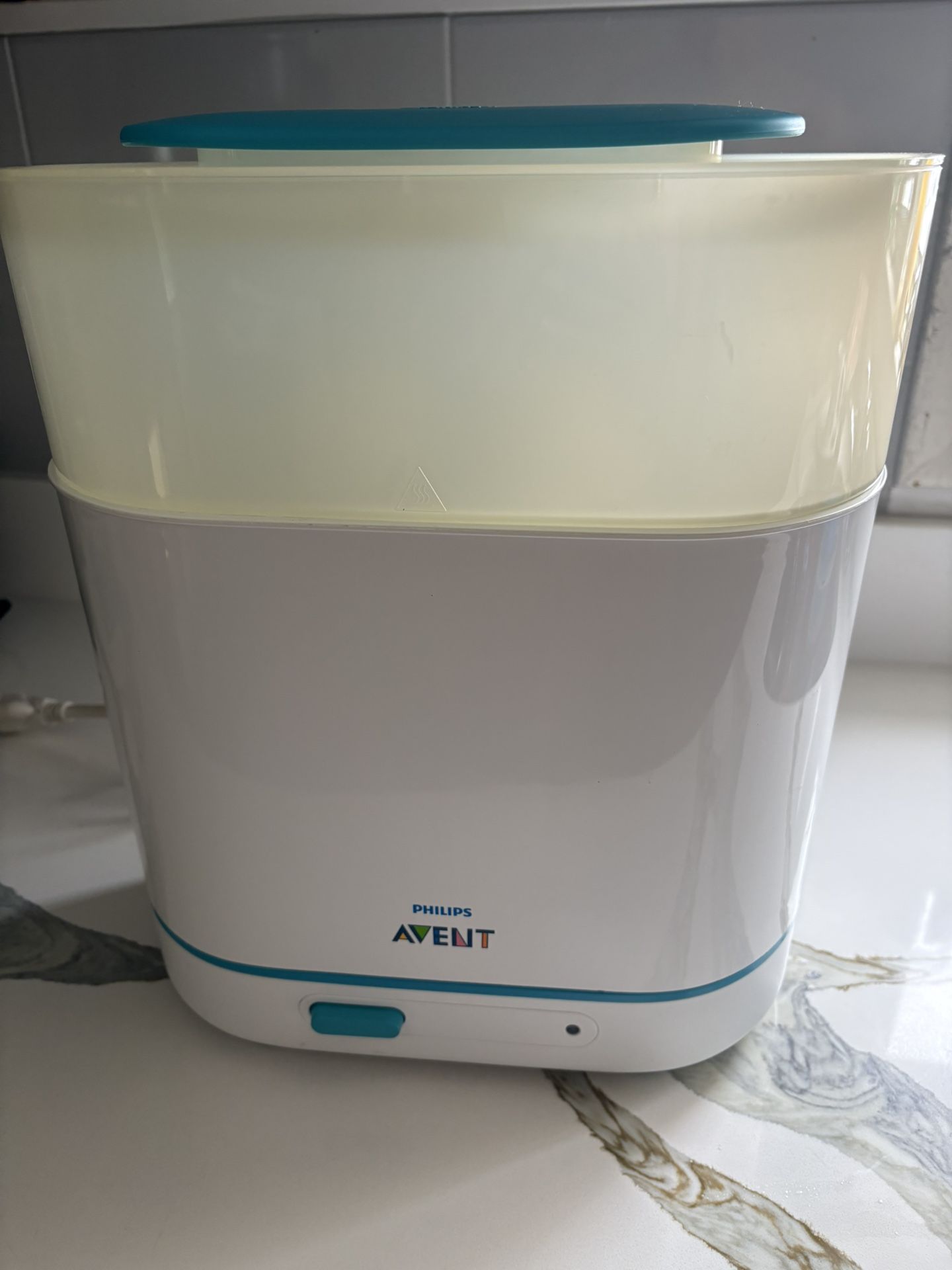 Philips Avent Bottle Sterilizer - Works Perfectly.