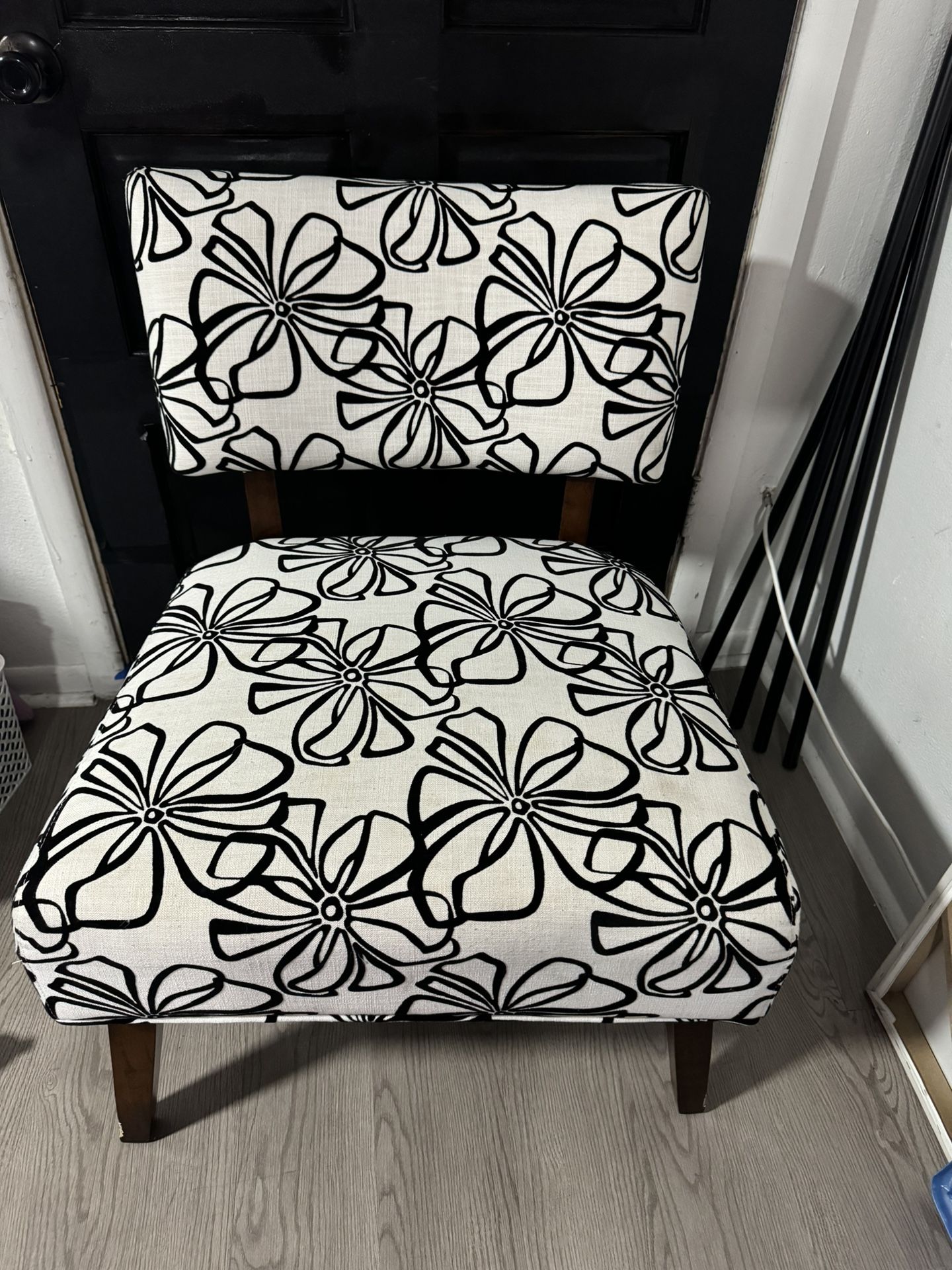 ACME Accent Chair