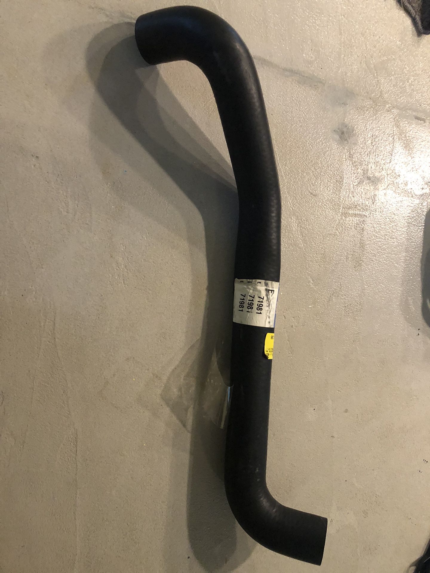 New Dayco 71981 Radiator Hose Chevy 5.7