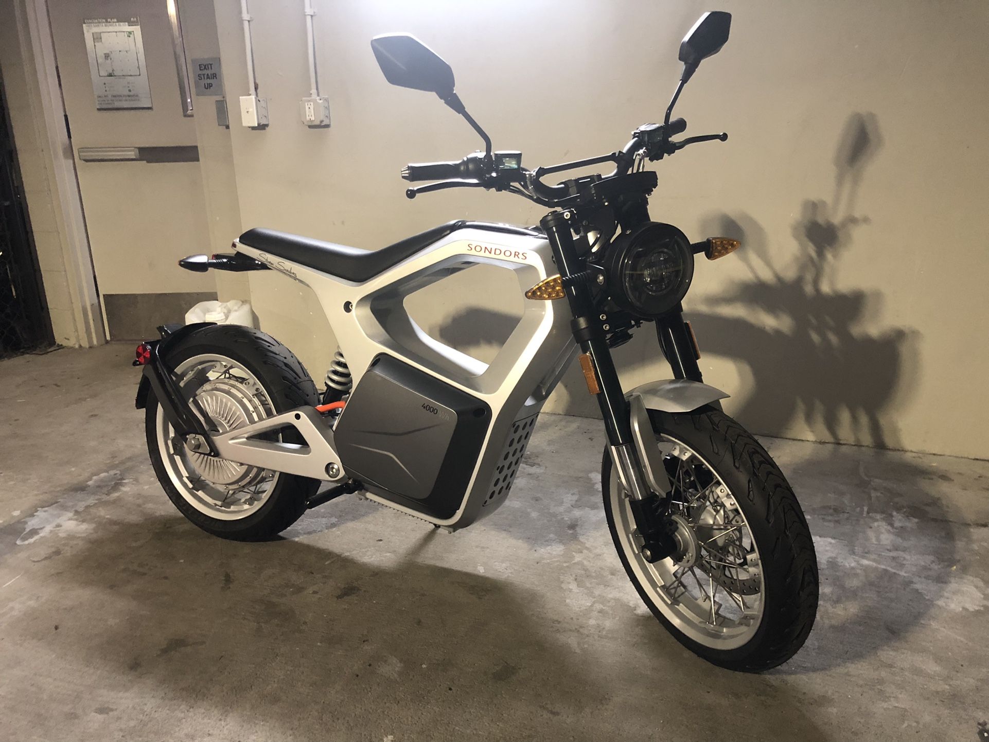 SONDORS METACYCLE! First electric Motorcycle!