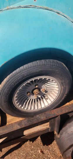 14" vw bug or ghia wheels
