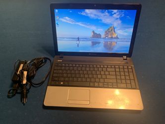 Gateway laptop 15.6” Microsoft pro,