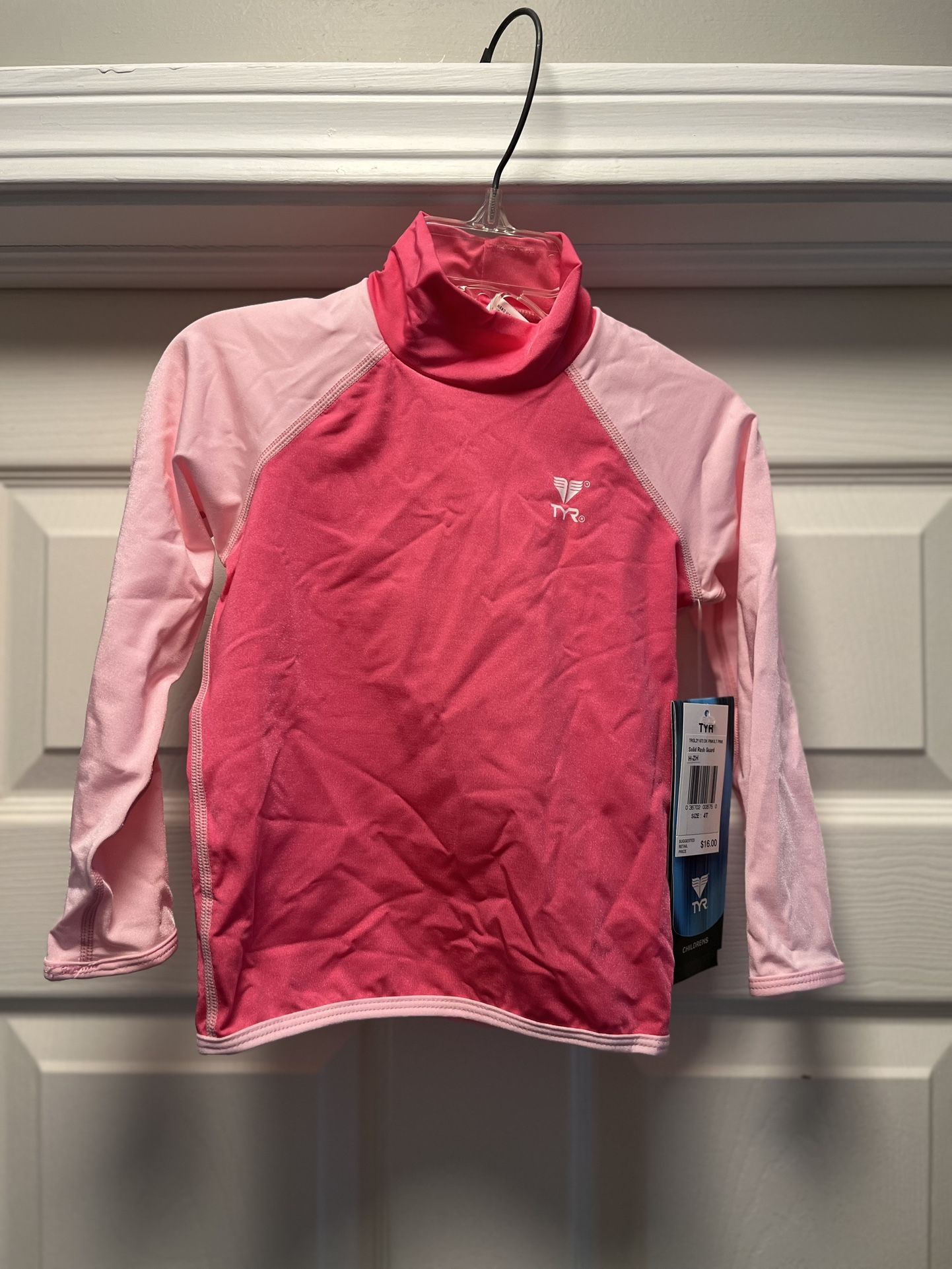 TYR Rash Guard Size 4