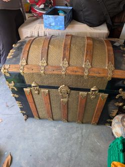 Antique Dome Top Steamer Trunk