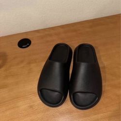 Onyx Yeezy Slides