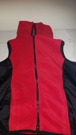 Sleeveless Red/Blck Fleece Jacket