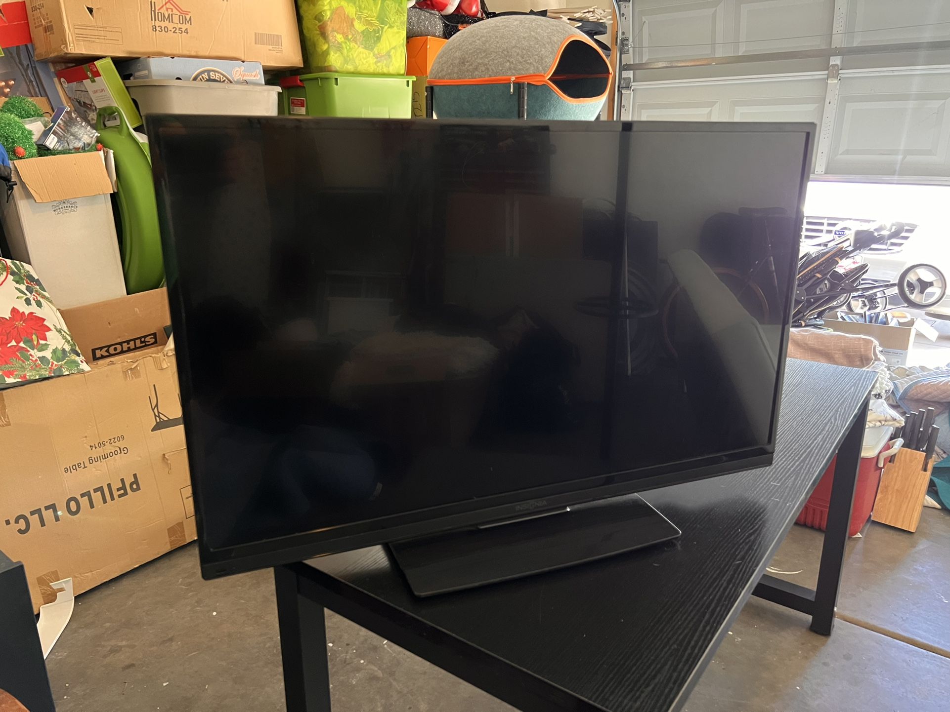 Insignia - 39" Class (38-1/2" Diag.) - LED - 1080p - 60Hz - HDTV - Multi