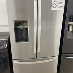 🕎 Whirlpool 26.8 cu ft French Door Refrigerator with Dual Ice Maker, Water and Ice Dispenser🕎