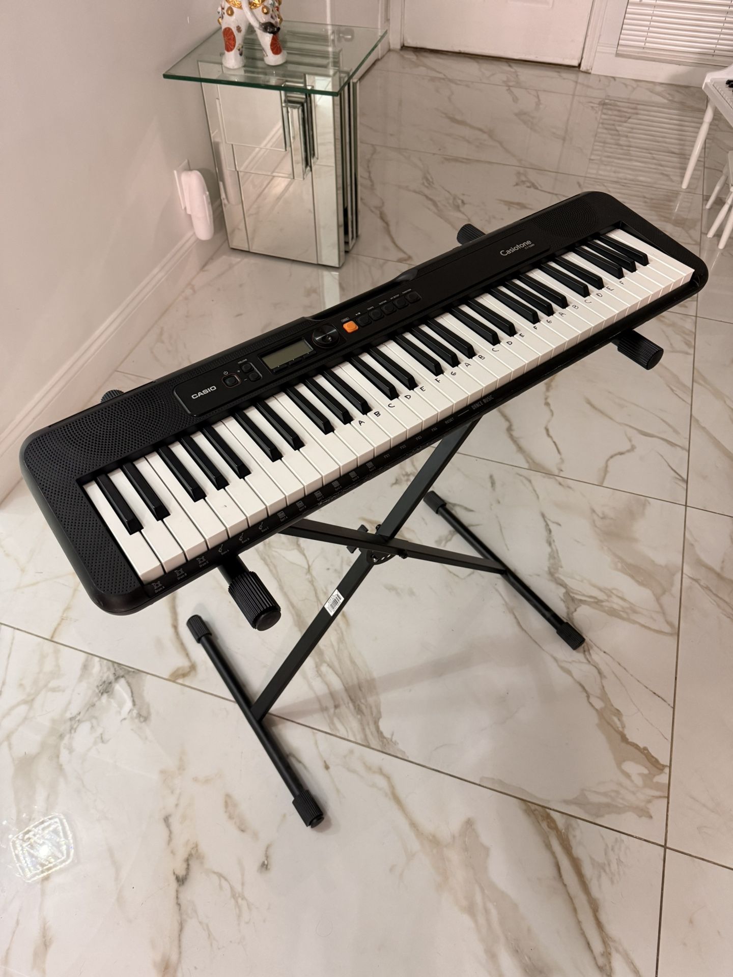 Casio Piano Keyboard 