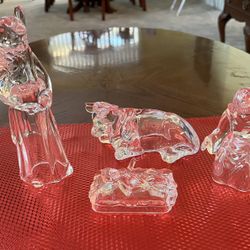 Crystal nativity Figurines