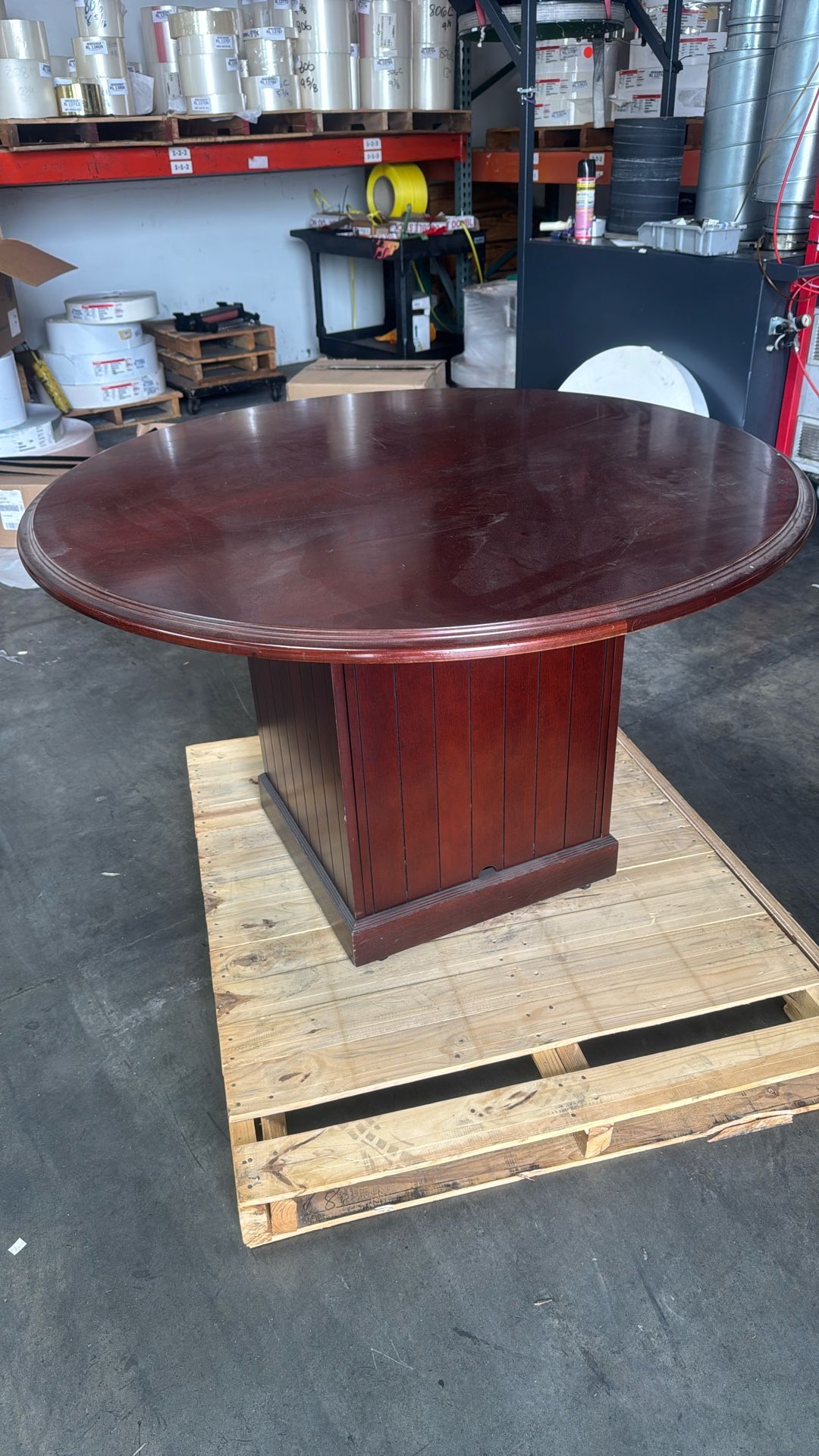 Round Table