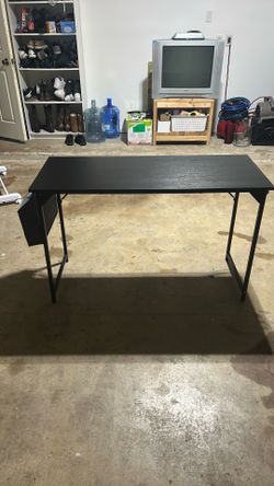 Black wooden top desk (NEED GONE ASAP!)