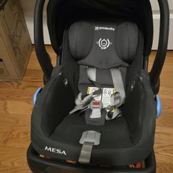 Uppababy Mesa Carseat