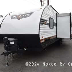 Like New! 2023 Forest River Wildwood X-lite 240BHXL Travel Trailer