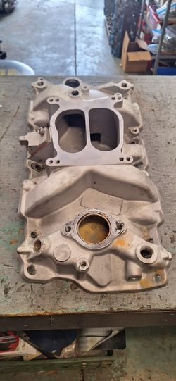 Like New Used Aluminum Intake Chevrolet Small Block 2101 2104 Style. No Name Brand. See Pics.35th Ave And McDowell Phx