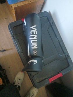 Venom Shin Guard