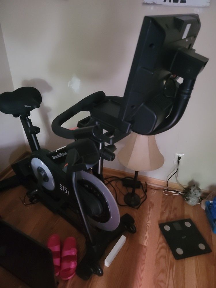 Priced To Sell TODAY. Must Go!  Make An Offer!!!