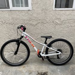 Trek Mountain Bike