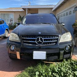Mercedes Benz ML63 AMG 2007