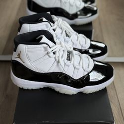 Nike Air Jordan 11 “Gratitude” Size 10.5