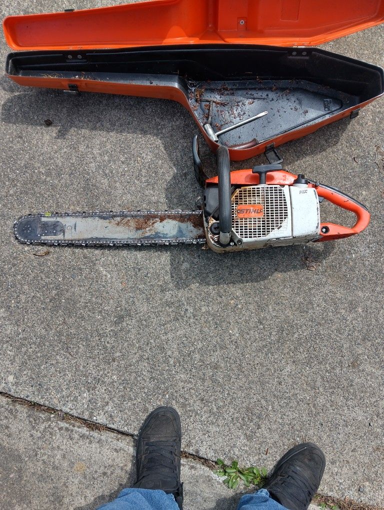 Assorted Chain Saws