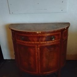Antique Bar 