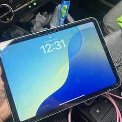 iPad 10th Gen 