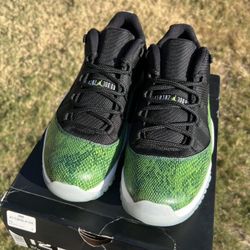 Jordan 11 Low Green Snakeskin Sz12