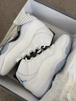Jordan 11 Legend Blue Size 10.5