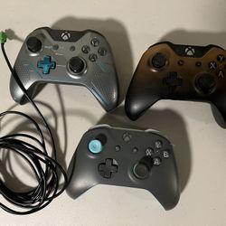 Lot Of 3 Xbox One Controllers 