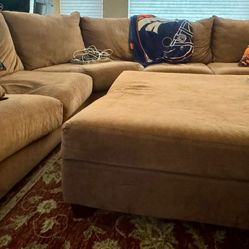 Really comfortable sectional Sofa 