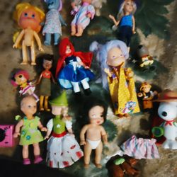 Different Dolls Vintage