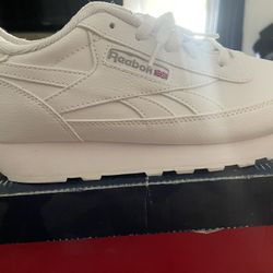 Reebok Size 7/men