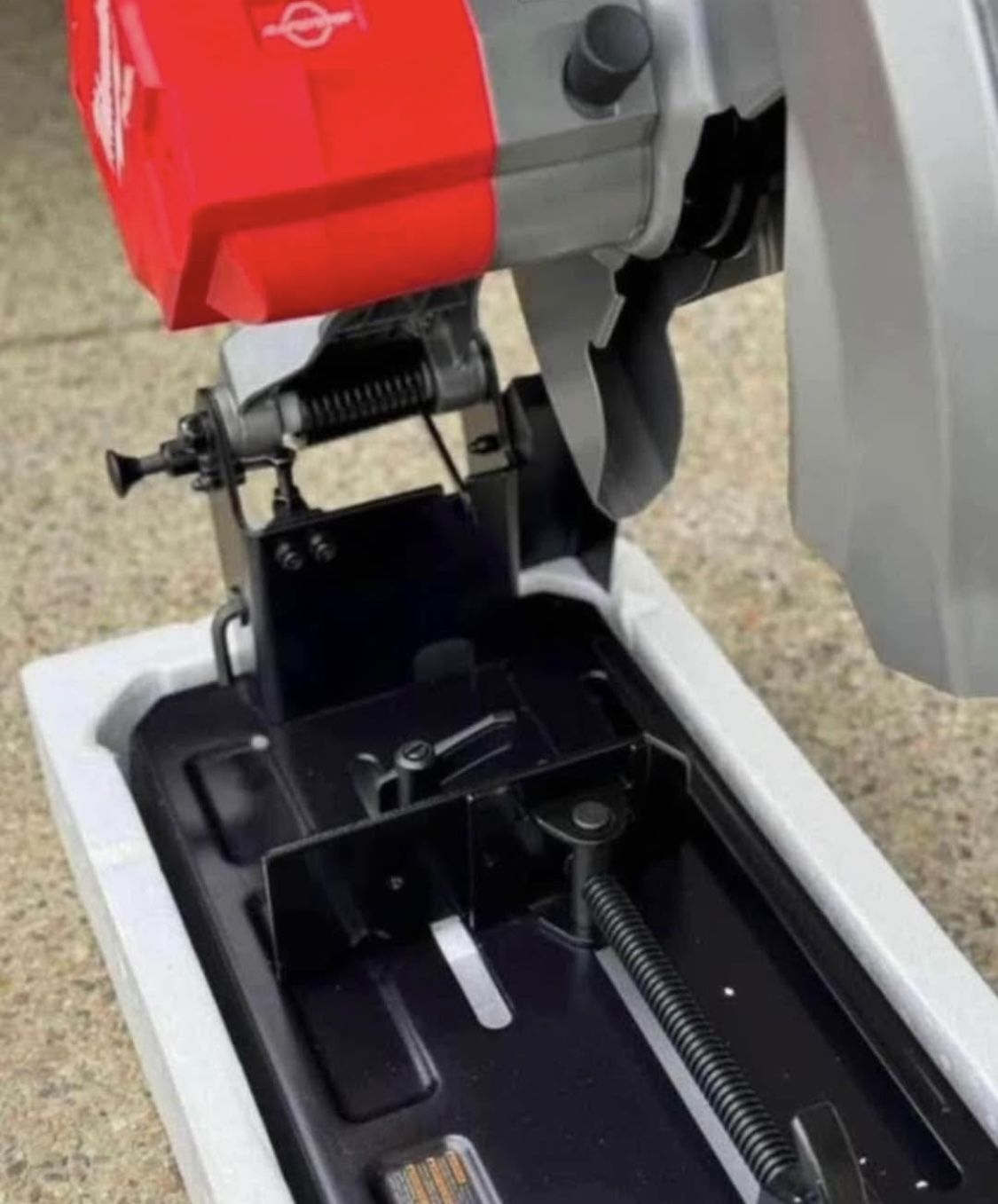 Milwaukee M18 FUEL 18- Volt Lithium-lon Brushless Cordless 14 in. Abrasive Cut-Off Saw (Tool-Only)