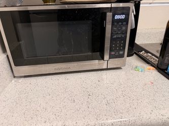 Insigna microwave