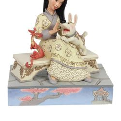 Mulan Dusney Showcase Collections 