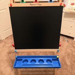 Melissa & Doug Art Easel 