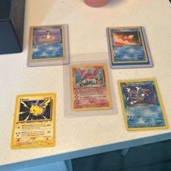 Pokémon Cards ( 1st Edition ) Pack Of 5 